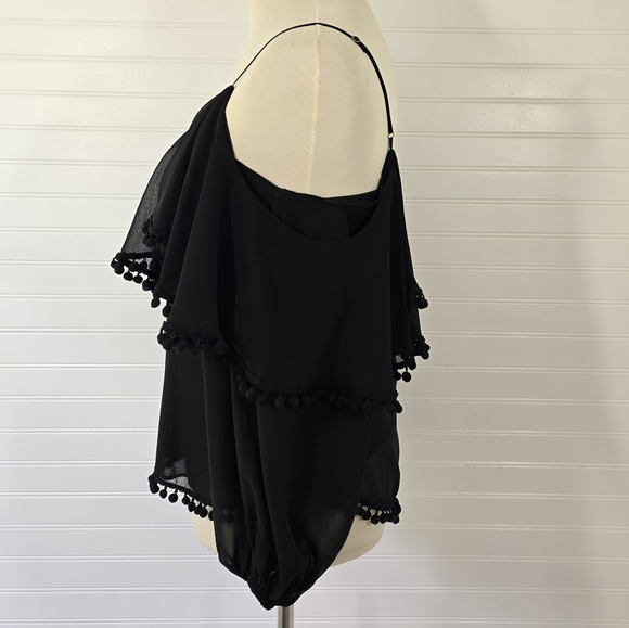 Misa Los Angeles Elisa Cold Shoulder Long Sleeve Pom Pom Top Medium Black - Picture 5 of 12